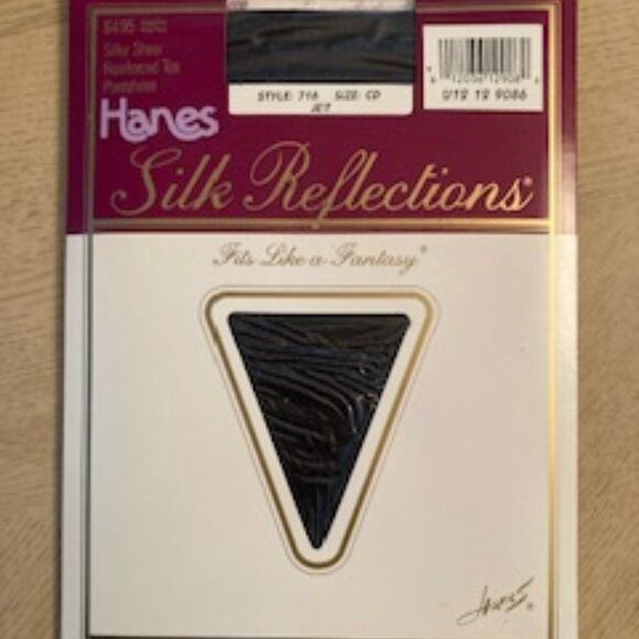 Five Pair Women's Hanes Pantyhose, Size C-D, NEW - Picture 2 of 6